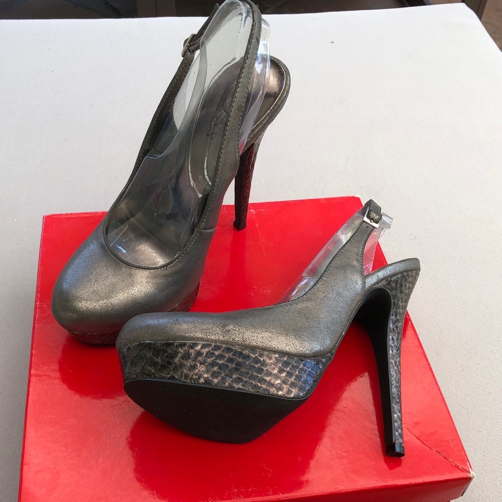 Guess slingback platform pumps